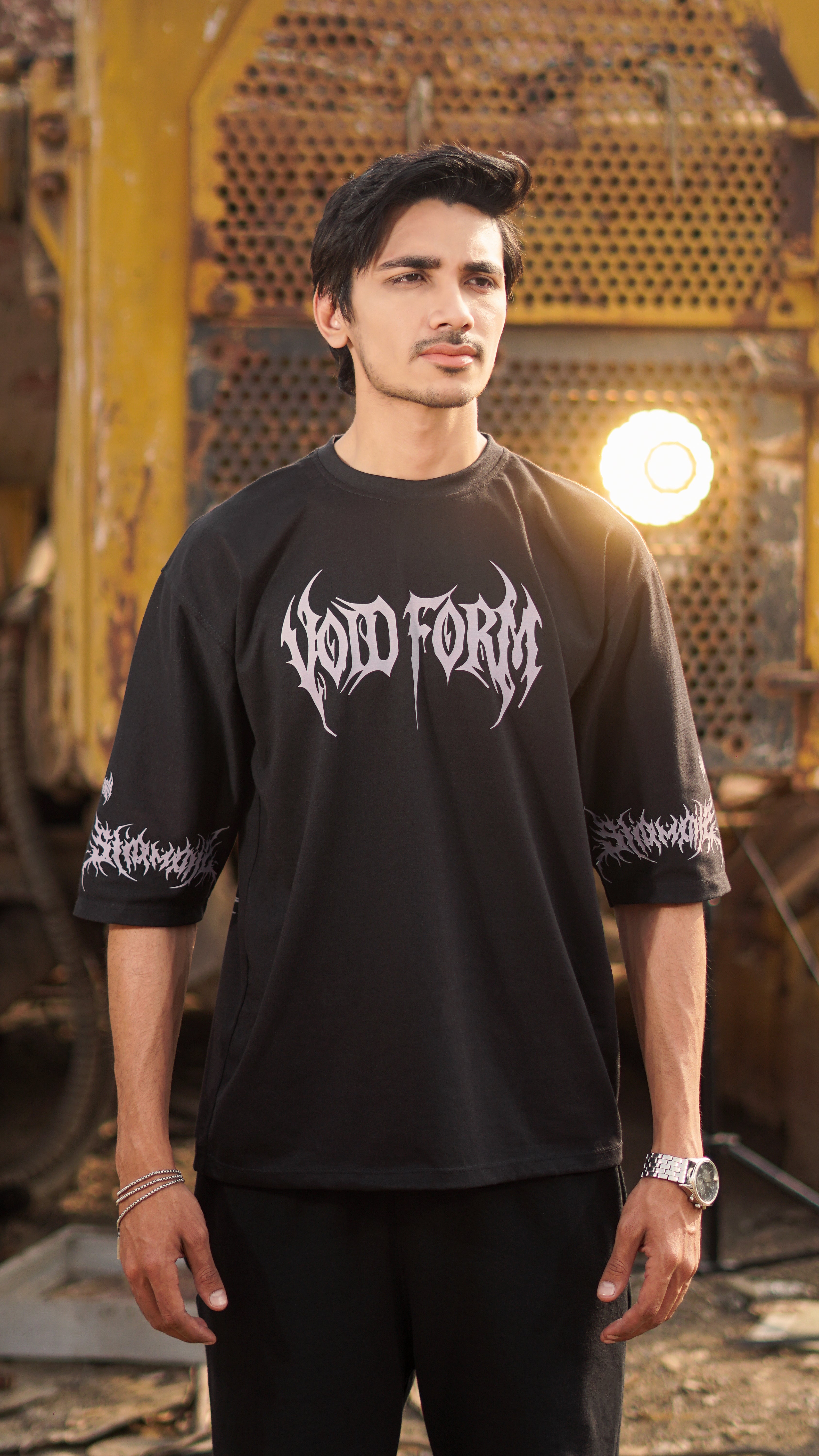 Void Form Signature Black Oversized T-shirt